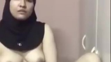 Bokep Viral! Hijab bandung tak kuasa menahan nafsu ArsipBokep.com